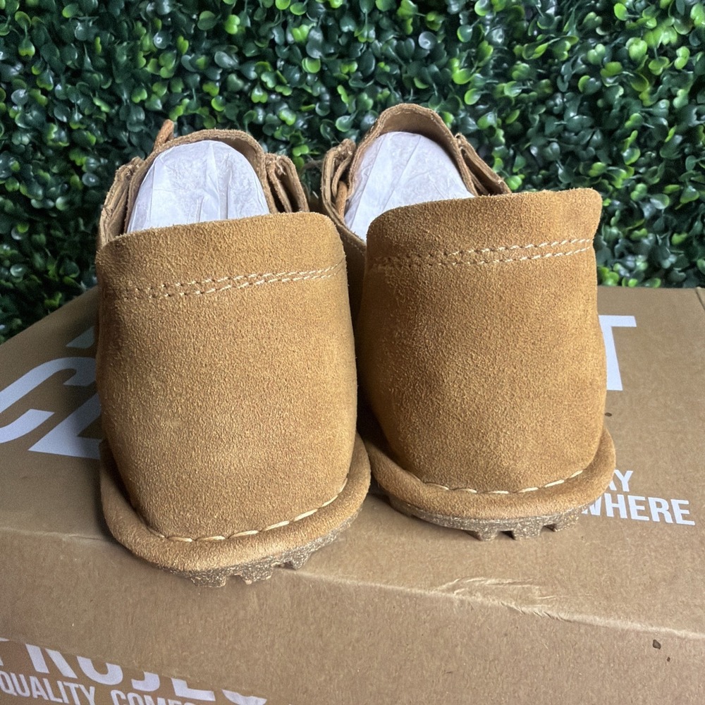 Project Cloud Womens UMA. Light Weight, Non Slip Size 8. Genuine Leather.